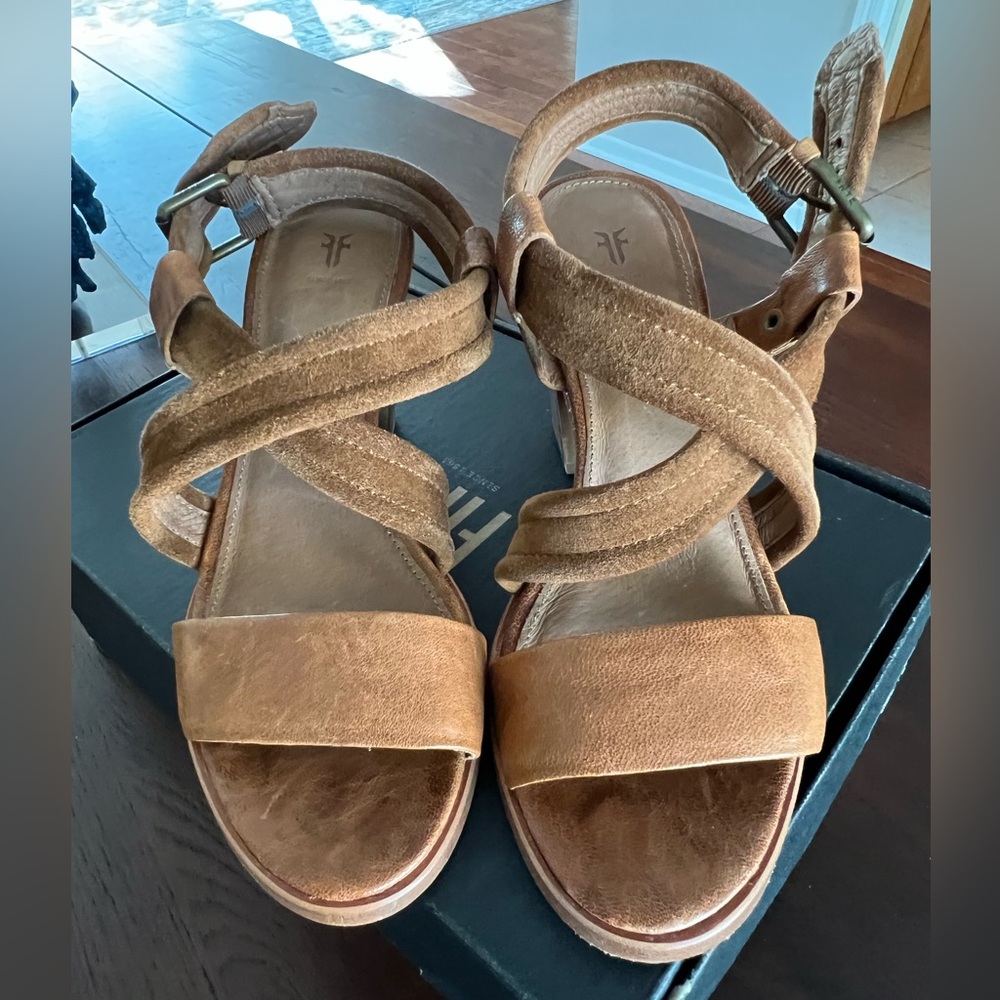 Frye Dani Criss Cross Sandal